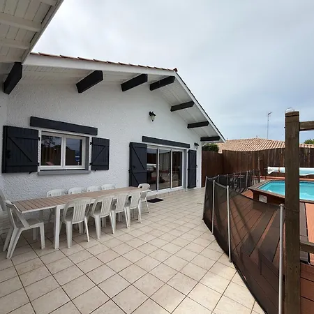 Avec Piscine Chauffee 12 Pers A Semesterbostad Andernos-les-Bains